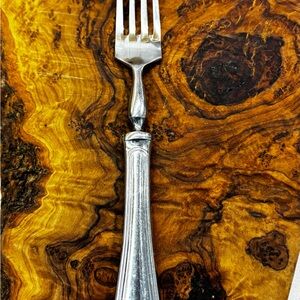 William Sonoma WSF 15 Salad Fork -France 18/10 Silver Utensil